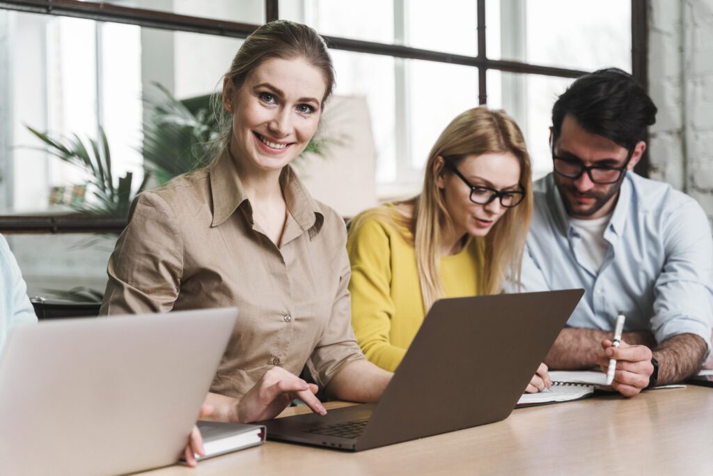 5 TIPS FOR CREATING BEAUTIFUL MOMENTS AT WORK